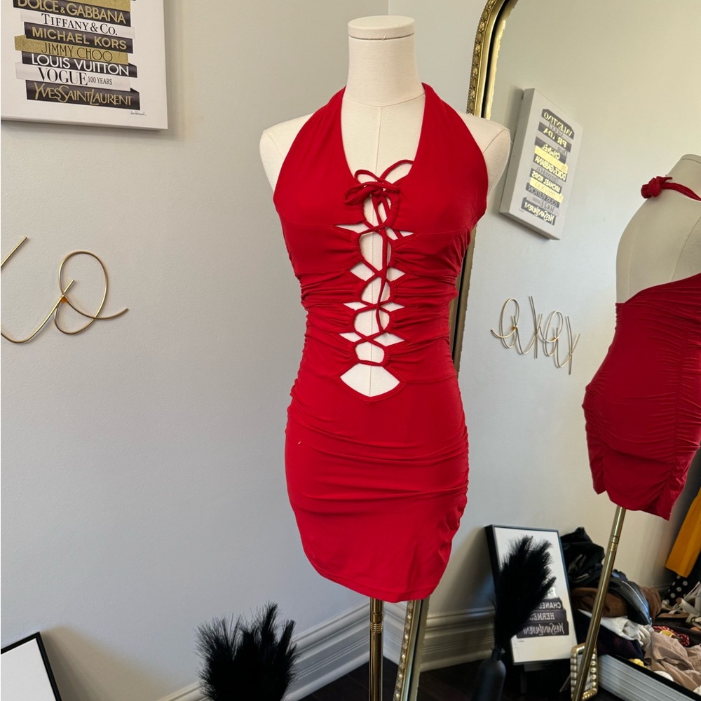 Red Backless Halter Bodycon Dress - Picture 2 of 3